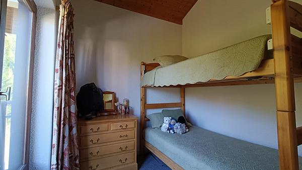 Rare à la vente : spacieux appartement 5 pièces avec 3 balcons, garage fermé et emplacement privilégié