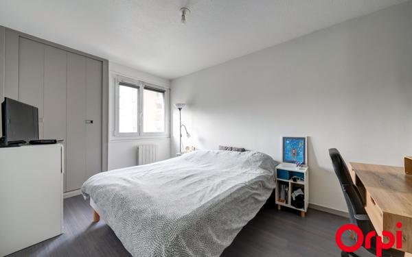 Appartement à vendre    3 pièces • 75,87 m2 Villeurbanne
