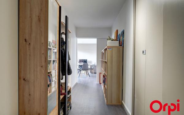 Appartement à vendre    3 pièces • 75,87 m2 Villeurbanne