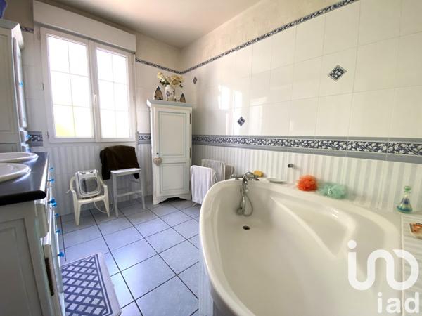 Maison 8 pièces de 185 m² à Nouans-les-Fontaines (37460)