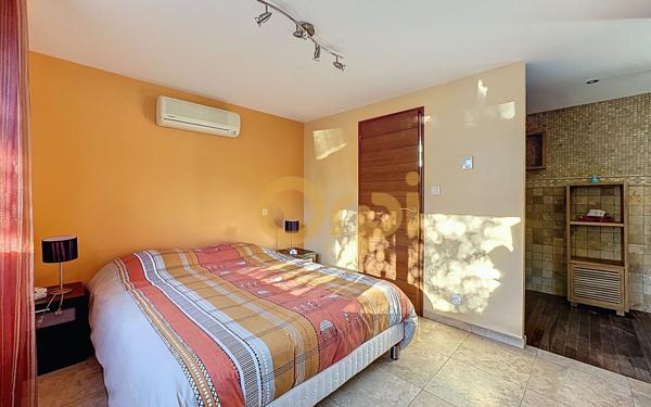 Maison à vendre    5 pièces • 108,05 m2 Saint-Raphaël