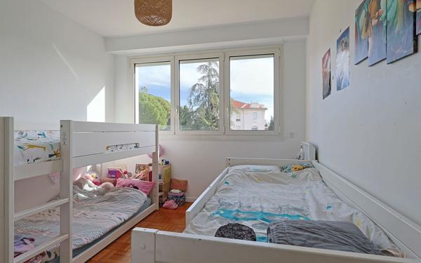 Appartement à vendre    3 pièces • 85 m2 Nice