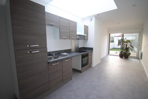 A LOUER : Maison à Saint-André-lez-Lille • • 1 305 € CC • Réf. 001-585-001