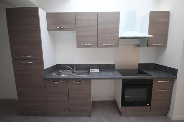 A LOUER : Maison à Saint-André-lez-Lille • • 1 305 € CC • Réf. 001-585-001