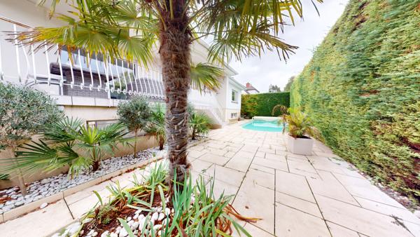 Lingolsheim (67380) Lingolsheim – Maison plain-pied 132 m² avec piscine, sans vis-à-vis, 4 chambres, sous-sol + double garage