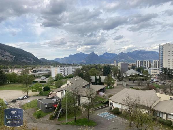 Appartement à louer 4 pièces 78.52m² Le Pont-de-Claix (38800)