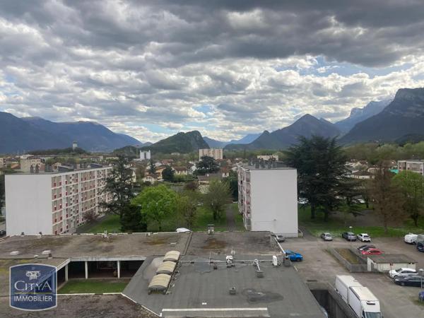 Appartement à louer 4 pièces 78.52m² Le Pont-de-Claix (38800)