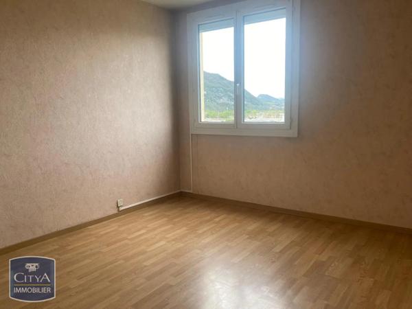 Appartement à louer 4 pièces 78.52m² Le Pont-de-Claix (38800)