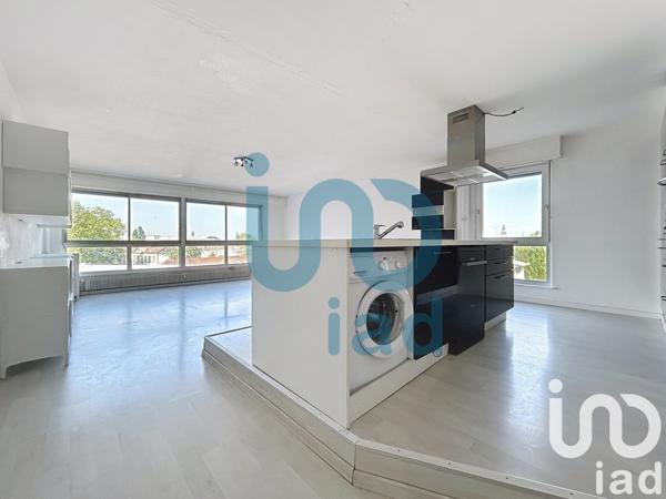 Appartement 2 pièces de 67 m² à Mulhouse (68200)