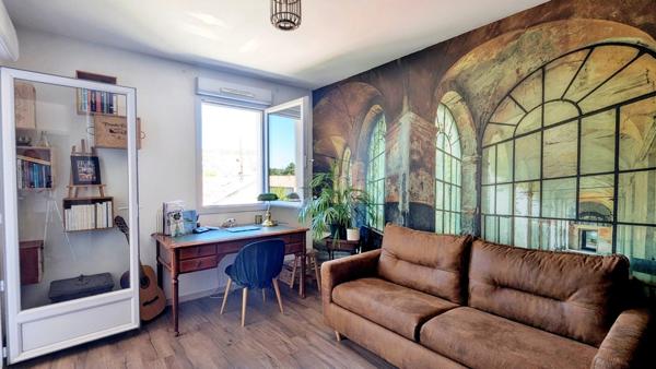 CAVAILLON | T3 de 61 m² avec terrasse couverte de 11 m² & garage en résidence fermée