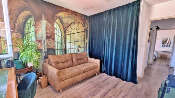 CAVAILLON | T3 de 61 m² avec terrasse couverte de 11 m² & garage en résidence fermée