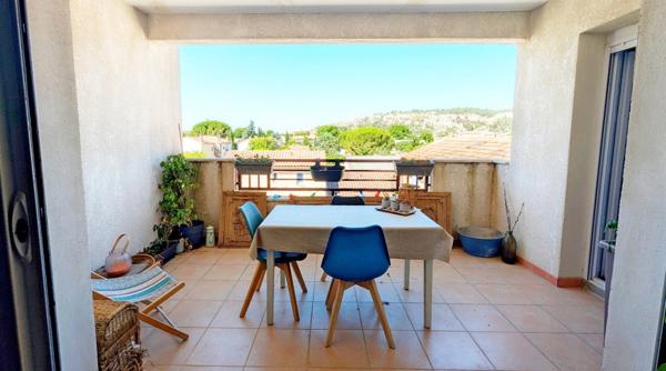 CAVAILLON | T3 de 61 m² avec terrasse couverte de 11 m² & garage en résidence fermée