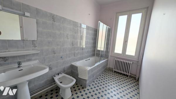 VICHY Jeanne d'ARC Villa 127m² Hab. Avec Jardin & Garage