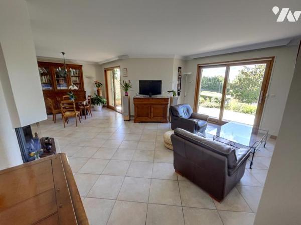 MAISON SAINT-CYR-AU-MONT-D'OR 153 m² habitable terrain 1428m² pisicne