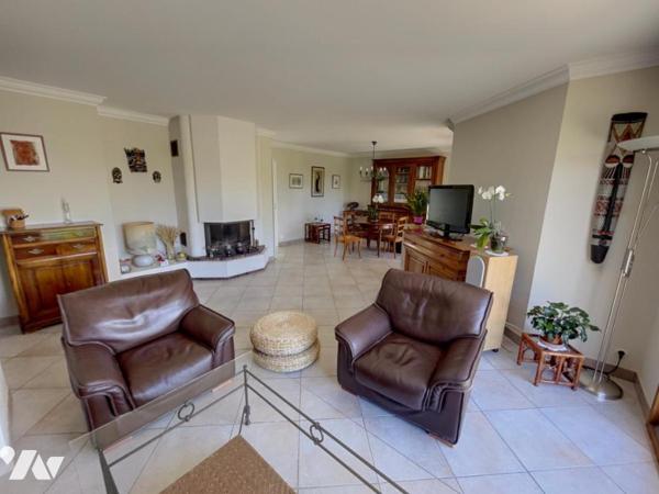 MAISON SAINT-CYR-AU-MONT-D'OR 153 m² habitable terrain 1428m² pisicne