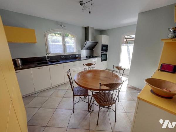 MAISON SAINT-CYR-AU-MONT-D'OR 153 m² habitable terrain 1428m² pisicne