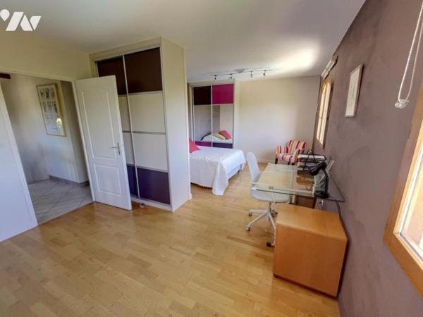 MAISON SAINT-CYR-AU-MONT-D'OR 153 m² habitable terrain 1428m² pisicne