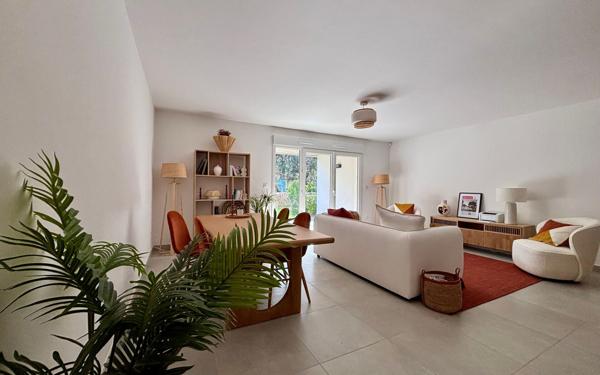 Appartement à vendre    3 pièces • 67,60 m2 Nîmes