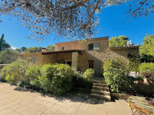 Murs (84220) Charmante demeure provençale à découvrir !