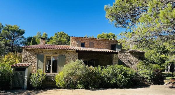 Murs (84220) Charmante demeure provençale à découvrir !