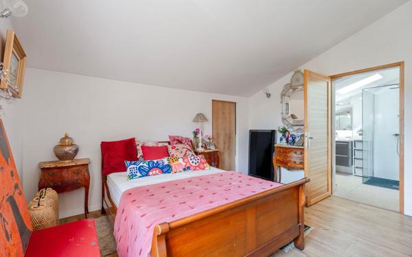 Appartement à vendre    5 pièces • 174 m2 Bandol