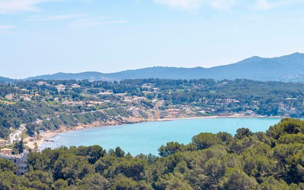 Appartement à vendre    5 pièces • 174 m2 Bandol