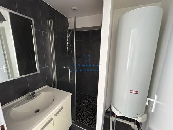 APPARTEMENT F2 1ER ETAGE - LURE