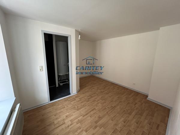 APPARTEMENT F2 1ER ETAGE - LURE