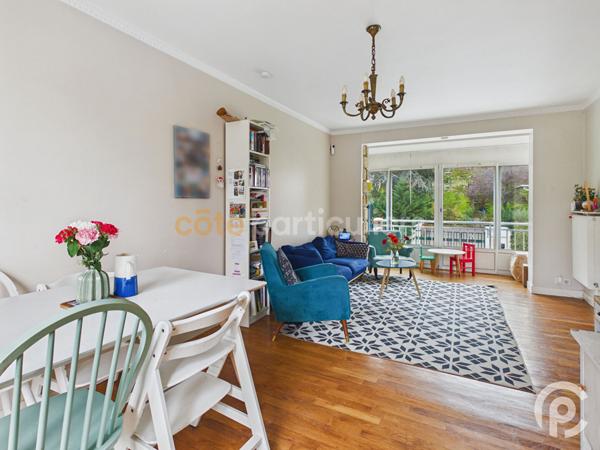 Vente
                Maison88 m² - 5 Pièces -
                    CLAMART (92140)