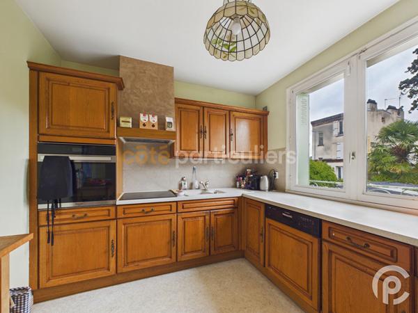 Vente
                Maison88 m² - 5 Pièces -
                    CLAMART (92140)