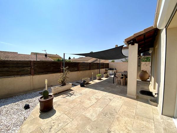 Maison T3 plain-pied  75 m²  Garage, dépendances Parcelle 320 m²  Environnement calme