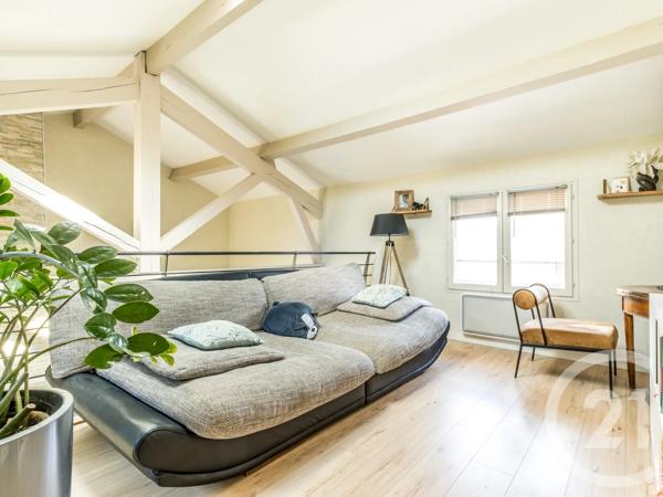Maison à vendre  6 pièces - 124,74 m 2   TREVOUX  - 01