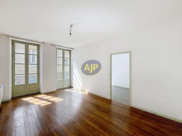 Appartement à vendre Bordeaux - 3 pièces, 67m² avec 2 chambre(s) à 379 000€ - AJP Immobilier Bordeaux Nansouty
