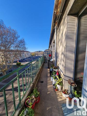 Appartement 2 pièces de 64 m² à Tarascon (13150)