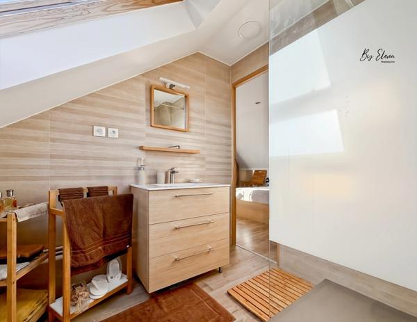 Maison familiale rénovée – à vendre - BUSSY SAINT GEORGES (77) - 4 chambres dont 2 suites – Gare à pied – Jardin & piscine