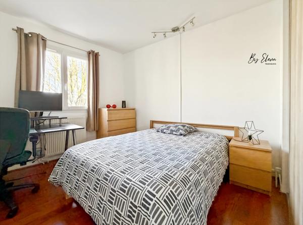 Maison familiale rénovée – à vendre - BUSSY SAINT GEORGES (77) - 4 chambres dont 2 suites – Gare à pied – Jardin & piscine