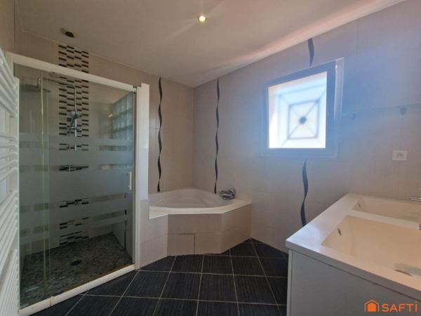 Maison familiale 6 chambres – Lumineuse et spacieuse