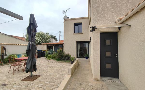 Maison à vendre    4 pièces • 107 m2 La Rochelle