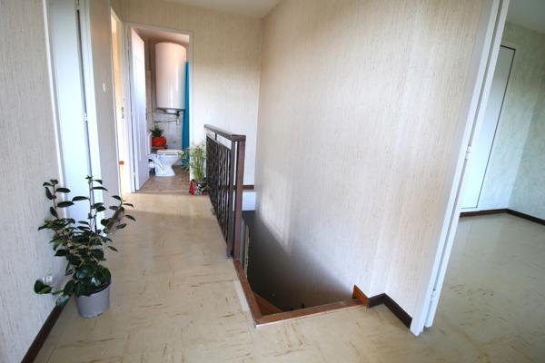 Maison 6 p, 114m2, 2 garages, cave, terrain 990m2