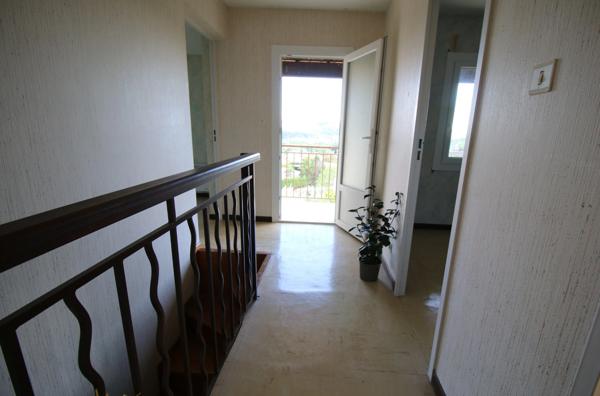 Maison 6 p, 114m2, 2 garages, cave, terrain 990m2