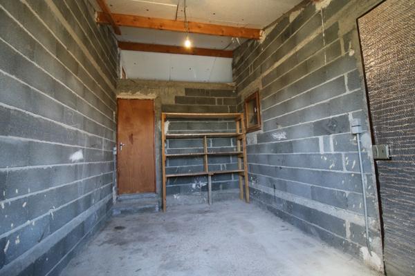 Maison 6 p, 114m2, 2 garages, cave, terrain 990m2