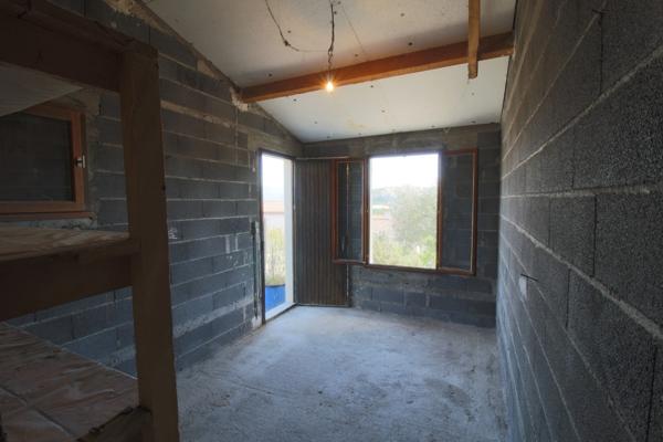 Maison 6 p, 114m2, 2 garages, cave, terrain 990m2