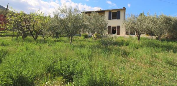 Maison 6 p, 114m2, 2 garages, cave, terrain 990m2