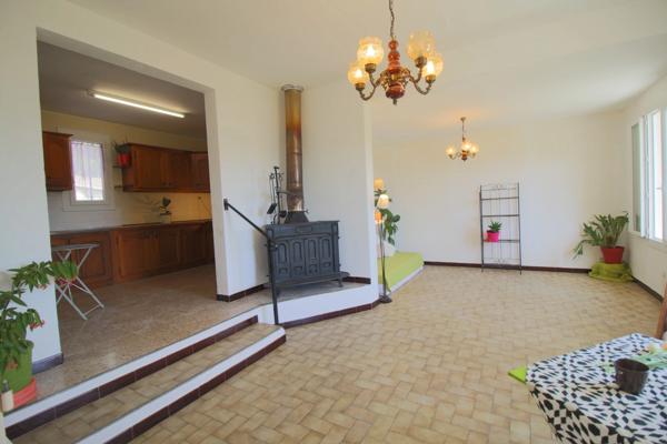 Maison 6 p, 114m2, 2 garages, cave, terrain 990m2