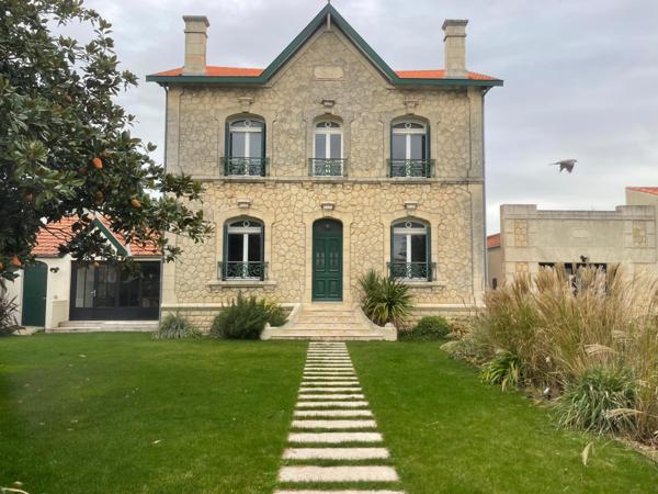 Vente Maison Châtelaillon Plage 1 365 000 € HAI - 200 m2 - 5 Chambres - Réf. 687-TERREETMER17_687