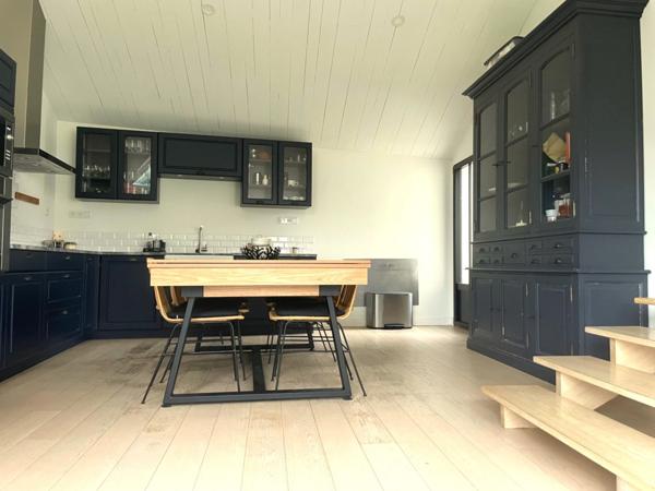 Vente Maison Châtelaillon Plage 1 365 000 € HAI - 200 m2 - 5 Chambres - Réf. 687-TERREETMER17_687