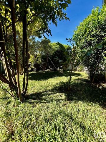 Maison 5 pièces de 90 m² à Saint-Leu (97436)