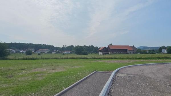 À vendre à Corcieux - Terrain viabilisé, prêt à bâtir !