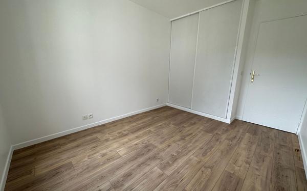 Appartement à louer    2 pièces •  Le Plessis-Robinson