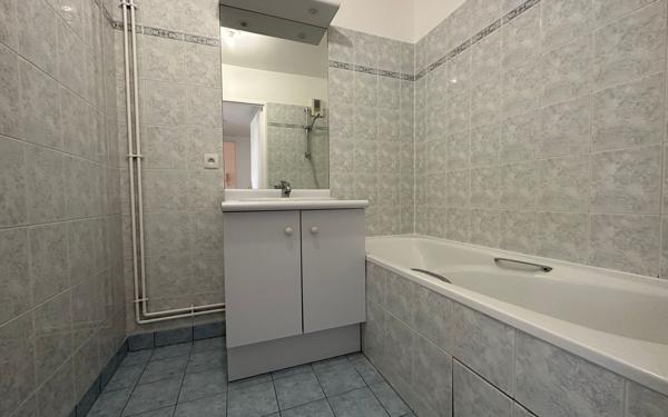 Appartement à louer    2 pièces •  Le Plessis-Robinson